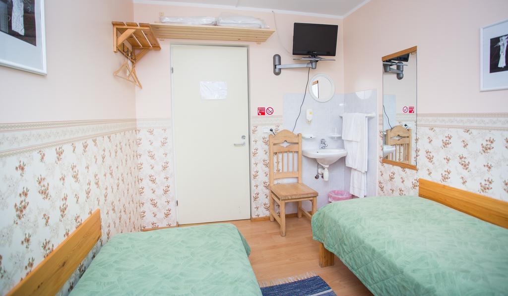 Katariina Guesthouse รักเวเร ภายนอก รูปภาพ
