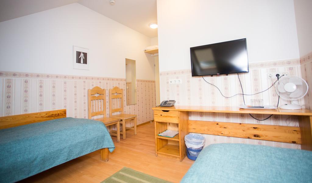Katariina Guesthouse รักเวเร ภายนอก รูปภาพ