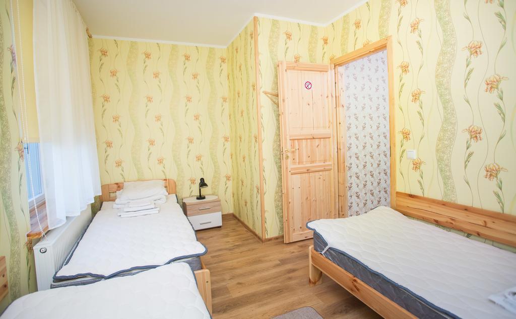 Katariina Guesthouse รักเวเร ภายนอก รูปภาพ