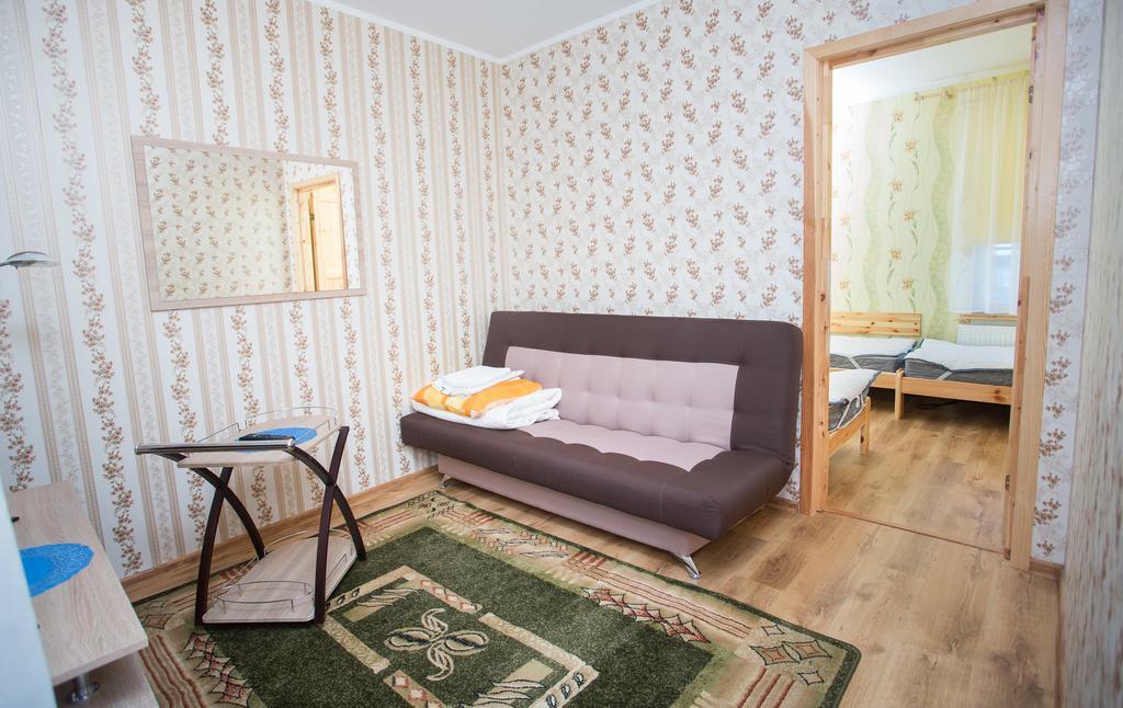 Katariina Guesthouse รักเวเร ภายนอก รูปภาพ