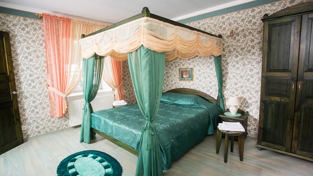 Katariina Guesthouse รักเวเร ภายนอก รูปภาพ