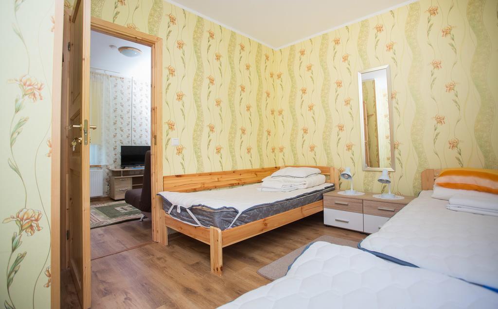 Katariina Guesthouse รักเวเร ภายนอก รูปภาพ